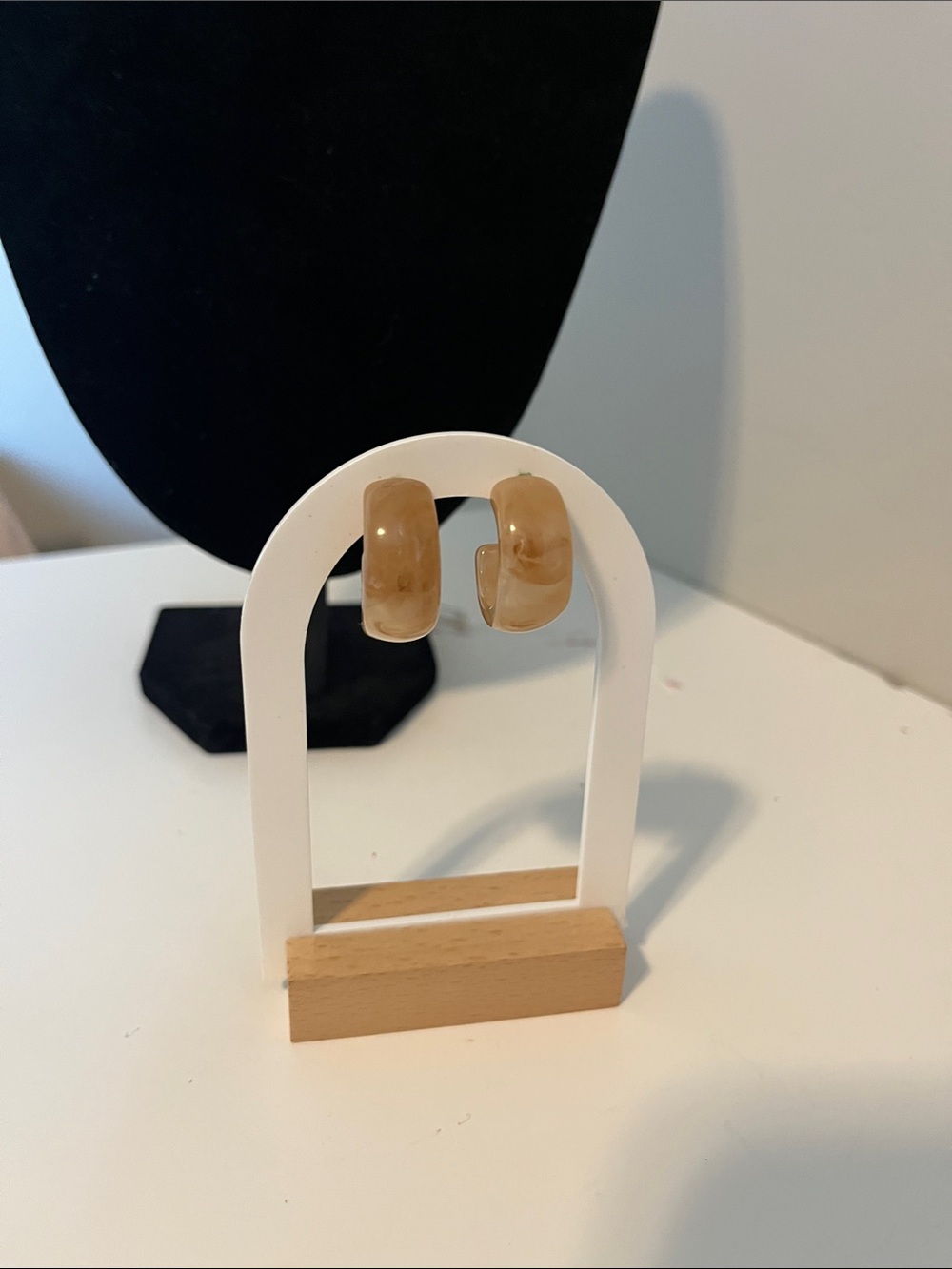 Mocha Tan Plastic Chunky Hoop